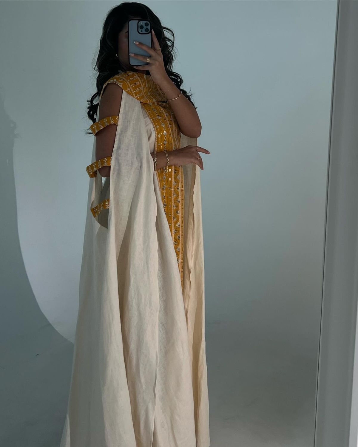 Cape set