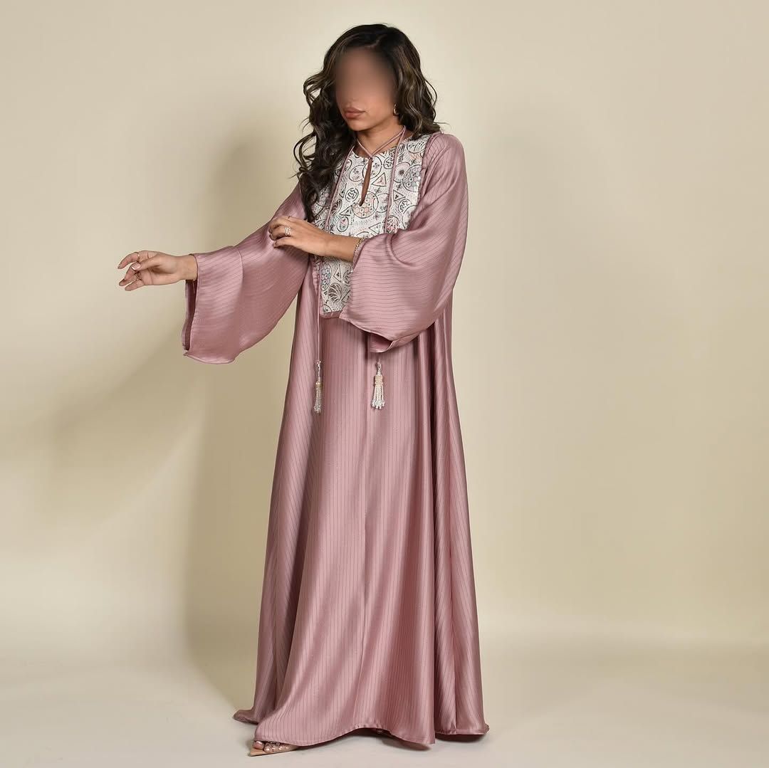 Tassel bib kaftan